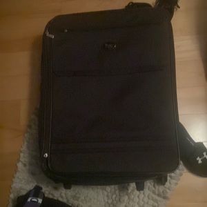 Huge travel bag 60$ origanal value